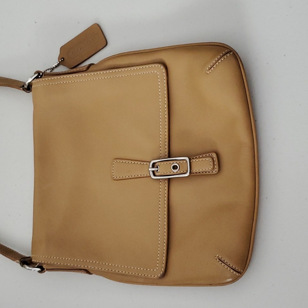 Coach L33-9592 Tan Crossbody bag